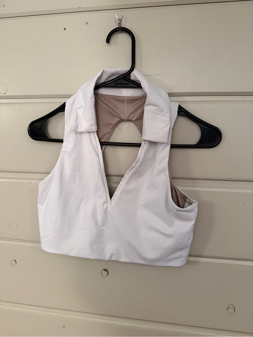 lululemon athletica White Collared V-Neck Cropped Tank